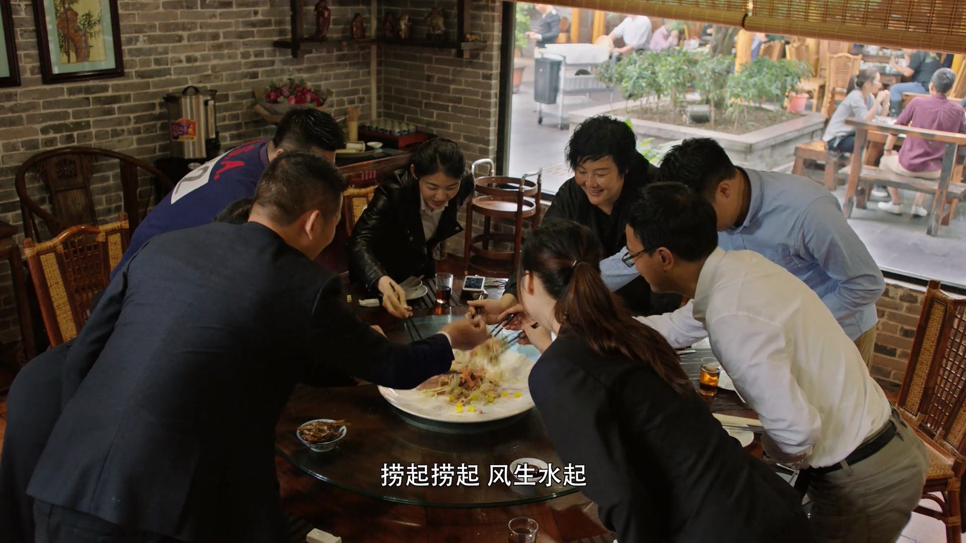 天使之争吻戏剧照1